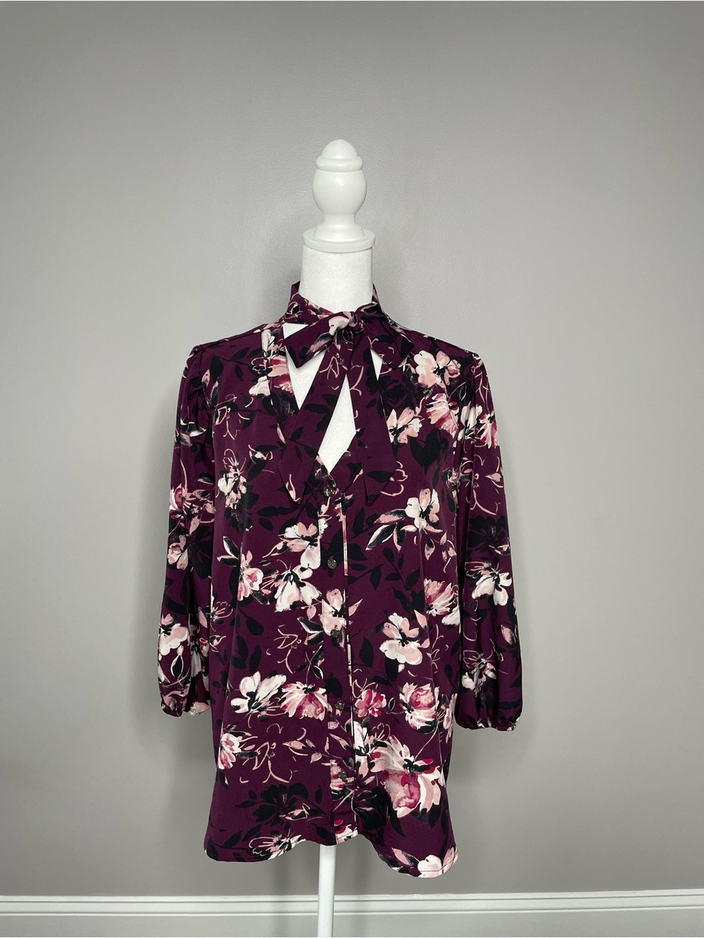 Adrienne Vittadini XL Floral Tie Neck Purple Pink Blouse
